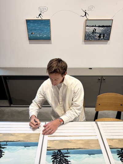 Jean Jullien - NAOSHIMA ; Jean signing the print