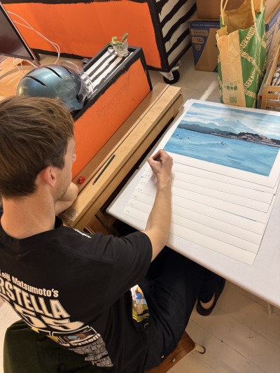 Jj Signing Hideprobably